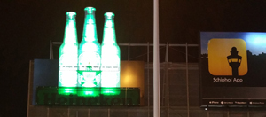 afspreekpunt Heinekenflesjes Schiph Taxi Tervoort Alkmaar groot.jpg